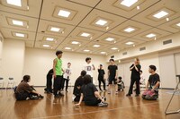 大阪・門真市民文化会館ルミエールホールの稽古場の様子。