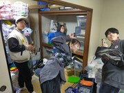 壱劇屋の事務所兼倉庫の様子。