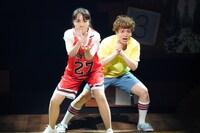 PARCO PRODUCE 2023 ミュージカル「ジョン＆ジェン」より。（撮影：田中亜紀）