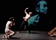 踊りと写真を“体験する”、鈴木ユキオと写真家・八木咲「刻の花」福岡で