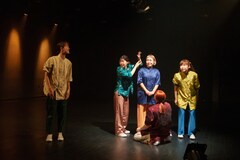 MWnoズによる“ダンス×演劇の倍倍パフォーマンス”「人ぐらむ人」開幕