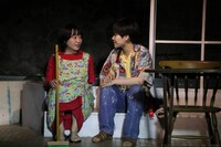 果てとチーク 第7回本公演「グーグス・ダーダ」より。（撮影：木村恵美子）