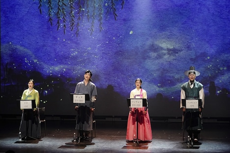 文化アイコン製作「春を描く」より。（撮影：友澤綾乃）