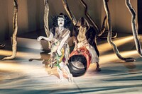 大駱駝艦「やちゃぼう うたうなぐ」より。