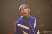 悪い芝居 第一幕ふぁイナル公演「スーパーふぃクション ふぉーエヴァー」より。（撮影：堀川高志 / kutowans studio）