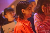 悪い芝居 第一幕ふぁイナル公演「スーパーふぃクション ふぉーエヴァー」より。（撮影：堀川高志 / kutowans studio）