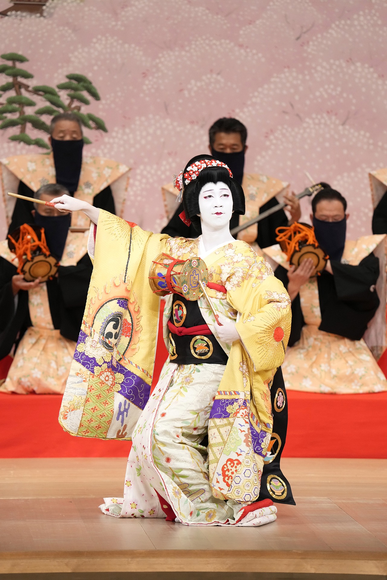 「男女道成寺」より、中村壱太郎。(c)松竹