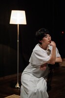 安住の地 一人芝居企画「声」より。（撮影：山下裕英）