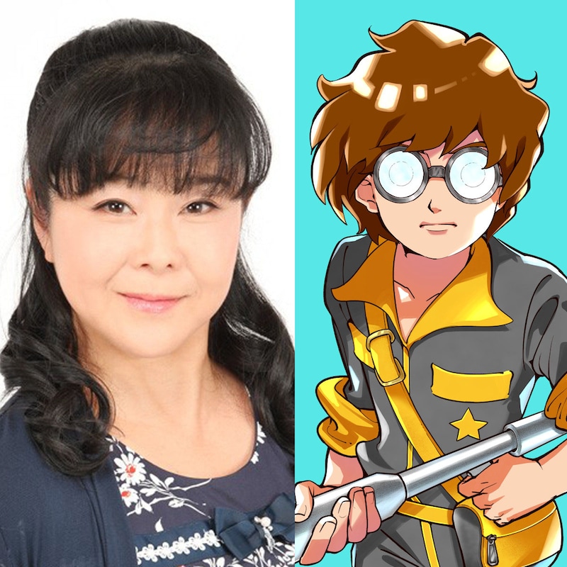 折笠愛（左）とガラクタ。