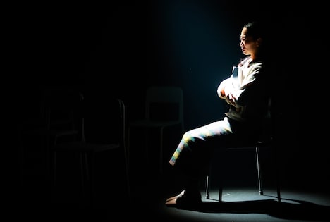 演劇ユニット鵺的公演 第17回公演「天使の群像」より。（撮影：石澤知絵子）