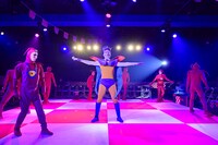 「LIVE-MUSICAL-STAGE『チャージマン研！』2023」より。（撮影：鏡田伸幸）