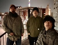 ゆうめい「養生」出演者。左から本橋龍、黒澤多生、田中祐希。