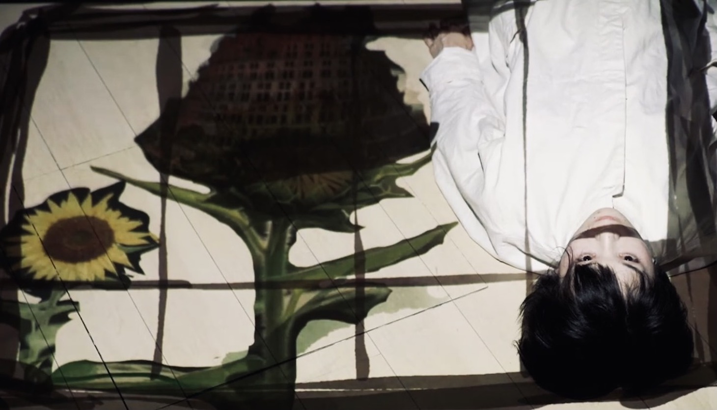 平井企画×Media工房「塔をめぐる話」より。