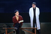 シス・カンパニー公演「シラの恋文」より。（撮影：宮川舞子）