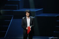 「朗読劇『はじめての』＜後編＞」より、津田健次郎。