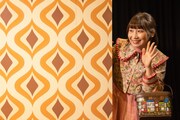月刊「根本宗子」15周年記念興行 第1弾「～15年目で本気のバー公演もっかいやります！～新作『腑に落とす。』」より。
