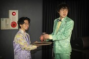 月刊「根本宗子」15周年記念興行 第1弾「～15年目で本気のバー公演もっかいやります！～新作『腑に落とす。』」より。