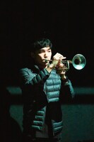 吉祥寺ダンスLAB. vol.6 小野彩加 中澤陽 スペースノットブランク「言葉とシェイクスピアの鳥」より。(c)takaramahaya