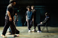 吉祥寺ダンスLAB. vol.6 小野彩加 中澤陽 スペースノットブランク「言葉とシェイクスピアの鳥」より。(c)takaramahaya