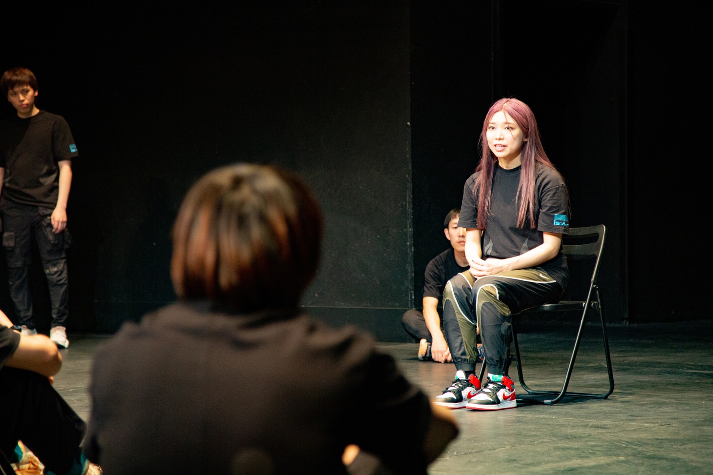 吉祥寺ダンスLAB. vol.6 小野彩加 中澤陽 スペースノットブランク「言葉とシェイクスピアの鳥」より。(c)takaramahaya