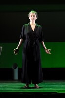 「舞台芸術創造事業 現代音楽プロジェクト『かぐや』」より。（撮影：飯田耕治、提供：東京文化会館）