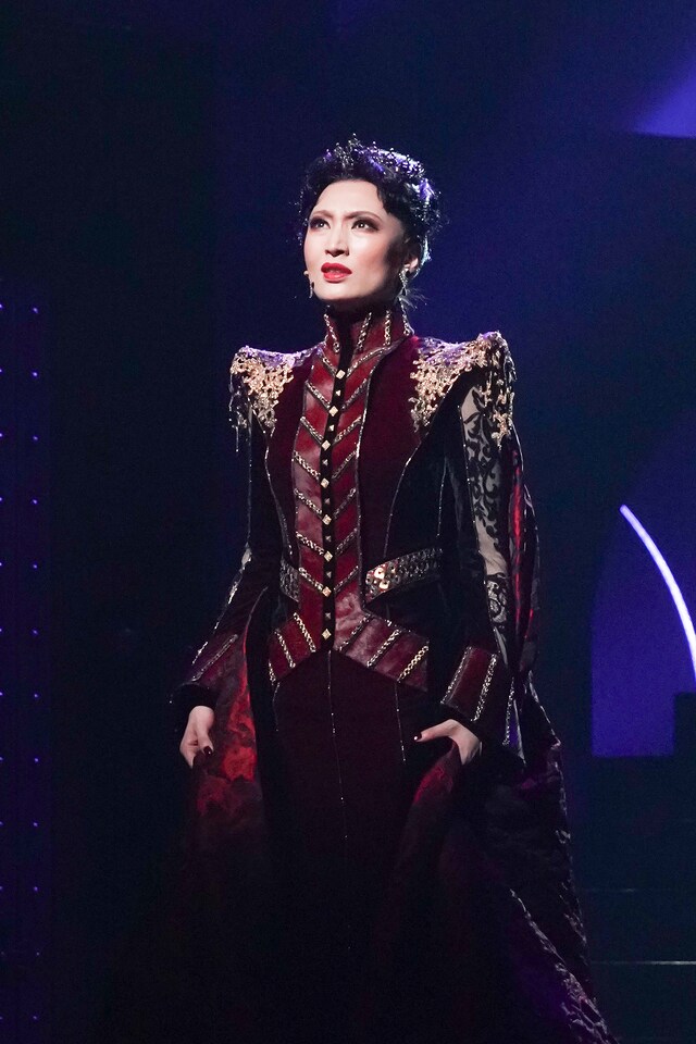 MOJOプロジェクト -Musicals of Japan Origin project- ミュージカル「イザボー」より。（撮影：岩田えり）