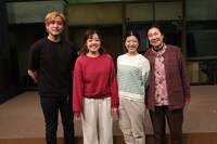 劇団民藝公演「やさしい猫」出演者。左から橋本潤、井上晶、森田咲子、船坂博子。