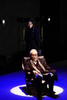 ティーファクトリー / 公益財団法人武蔵野文化生涯学習事業団提携公演「ヘルマン」より。（撮影：間野真由美）