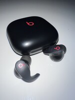 玉置が愛用するイヤホン。