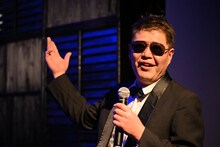 ゴツプロ！presents / 青春の会 第5回公演「熱海殺人事件」より。（撮影：渡邉和弘）