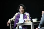舞台「死ねばいいのに」より。(撮影:深田大介)