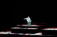 「Night KABUKI in Osaka Dotonbori」の「歌舞伎のみかた」より。