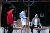 メトロンズ 第6回公演「寝てるやつがいる！」より。(c)ワタナベミカ