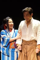 椿組2024年新春公演「ガス灯は檸檬のにほひ」より。