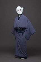 「心中天網島 玩辞楼十二曲の内『河庄』」より、尾上右近扮する紙屋治兵衛。（提供：松竹）