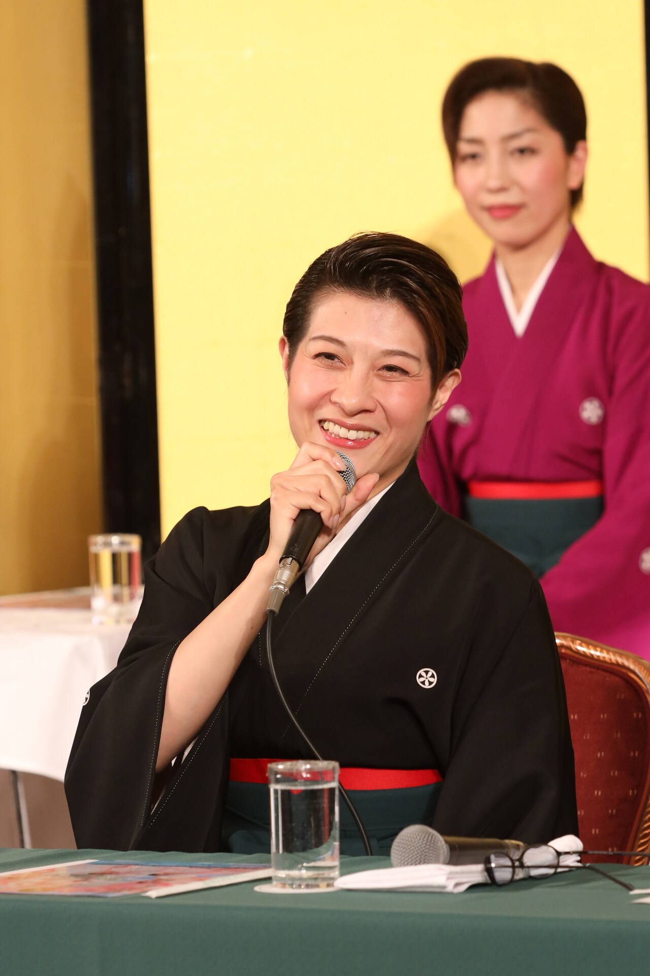 「ラストステージまで舞台を全うしたい」、楊琳ら「レビュー春のおどり」製作発表で心境語る