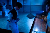 コンプソンズ #12「岸辺のベストアルバム!!」より。（撮影：塚田史香）