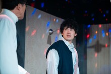 コンプソンズ #12「岸辺のベストアルバム!!」より。（撮影：塚田史香）