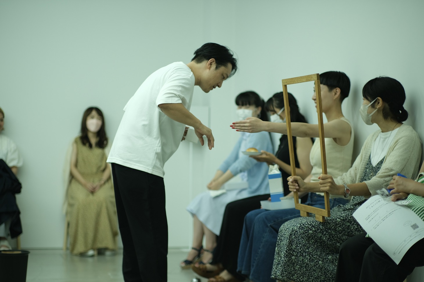 ゼロコ「モノノメ」2023年公演より、“冷蔵庫”。(c)明石真由美