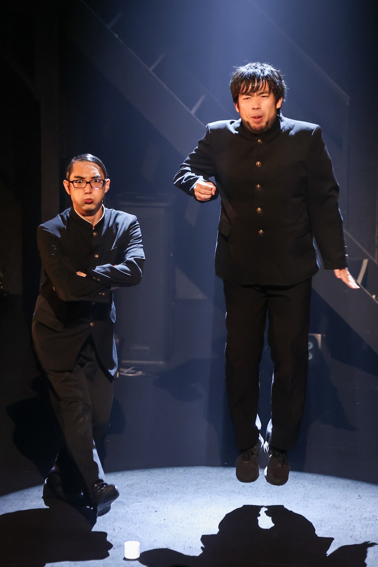 2023年12月末に上演された15周年記念公演、劇団壱劇屋 15th year FINAL「Ｗ／Ｅ」より。（撮影：河西沙織）