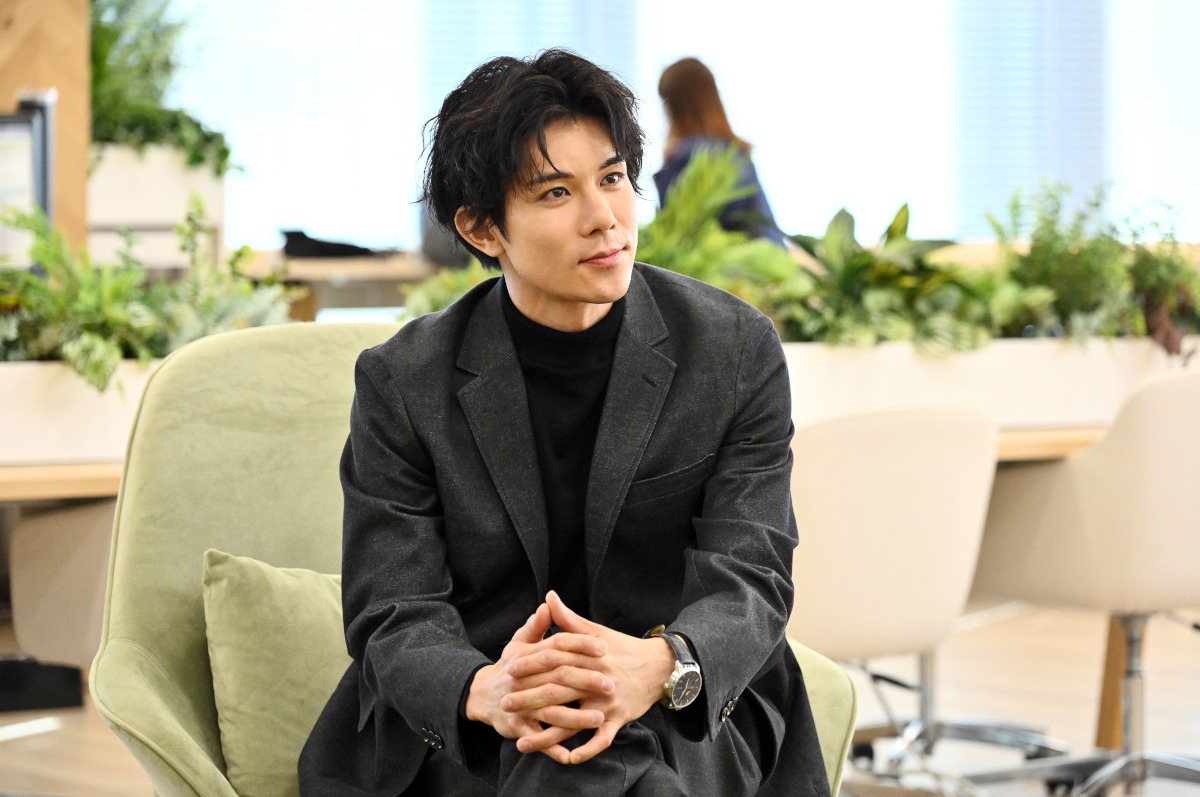 金曜ドラマ「不適切にもほどがある！」第2話にゲスト出演する柿澤勇人。(c)TBS