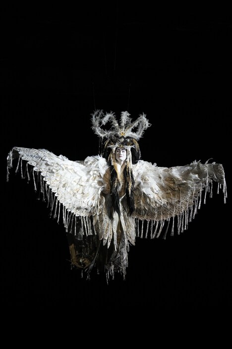 スーパー歌舞伎「三代猿之助四十八撰の内『ヤマトタケル』」より。