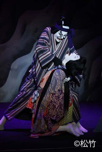 江戸宵闇妖鉤爪』明智小五郎と人間豹 市川染五郎大凧にて宙乗り相勤め