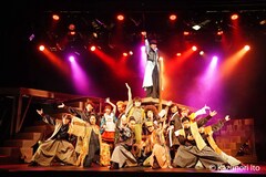 30-DELUXとUNiFYがコラボ「SHAKES2024」ゲストは藤田奈那・湯本亜美