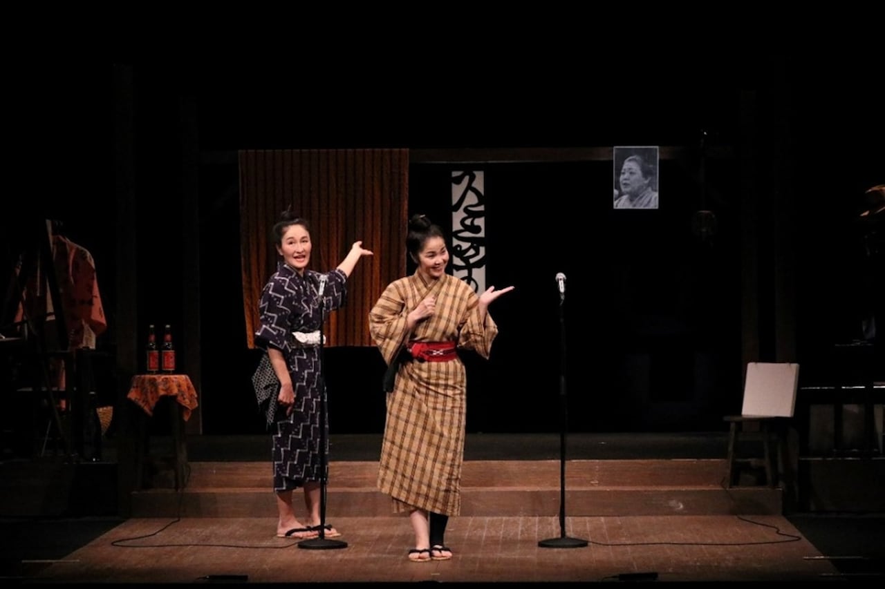 「島口説」（2019年沖縄公演）より。（撮影：久高友昭）