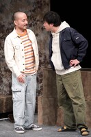 劇団かもめんたる 第13回公演「ゾンビいまさら」より。