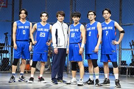 プレビュー公演から仲間感アップ、伝説のリトルバスケ本公演が開幕!平野良は「孤独が染みた」