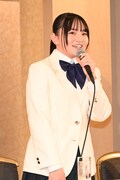 鈴木梨央