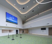 SkyシアターMBSのロビーの様子。