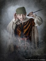 本間健大扮する耳。